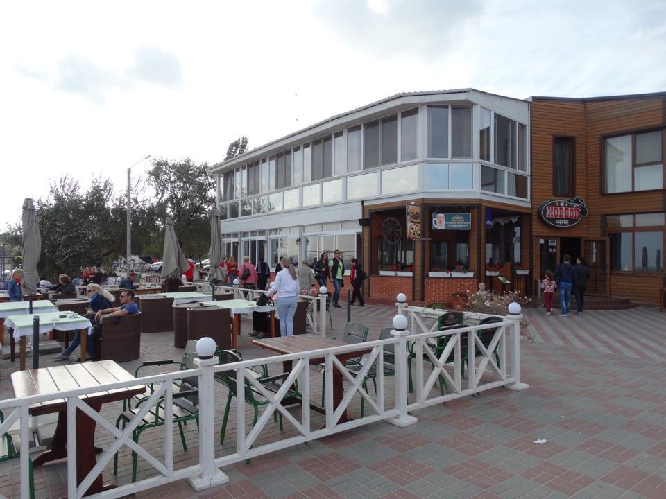Cowboy Odesa Exterior photo